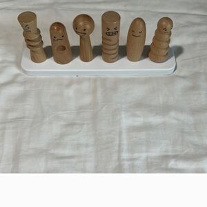 Wooden Emotion Peg Dolls Set
